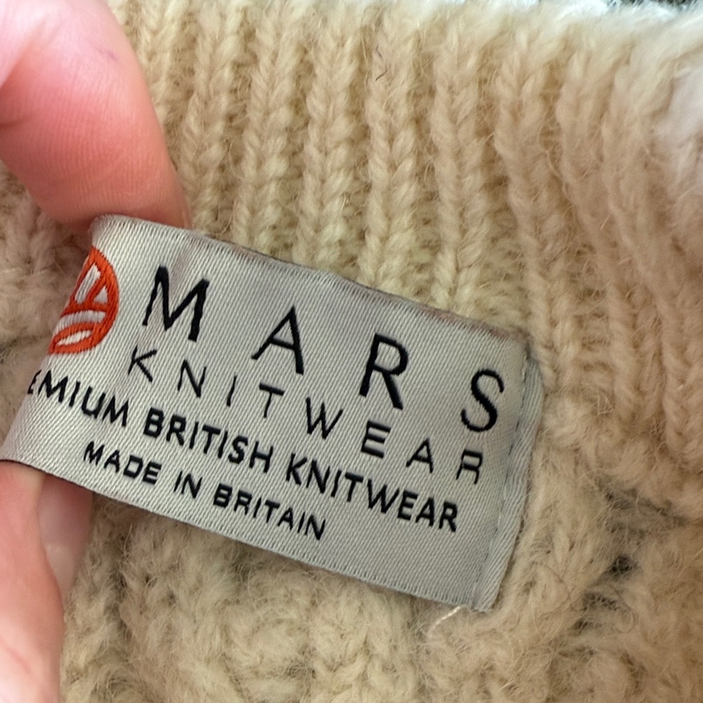 100% Wool Authentic Fisherman Sweater - Picture 2 of 6